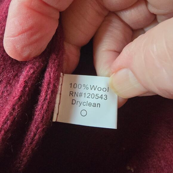 100% wool wine/burgundy box hat with wired brim and wool flowers - Picture 4 of 7